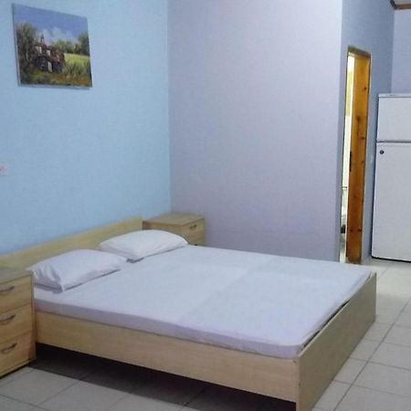 Camping Elizabeth Hotel Kalyvia Varikou ภายนอก รูปภาพ