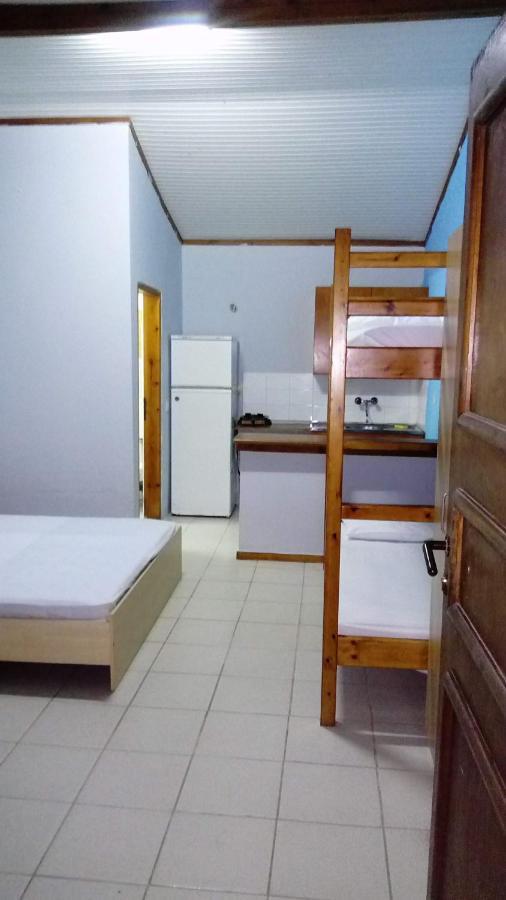 Camping Elizabeth Hotel Kalyvia Varikou ภายนอก รูปภาพ